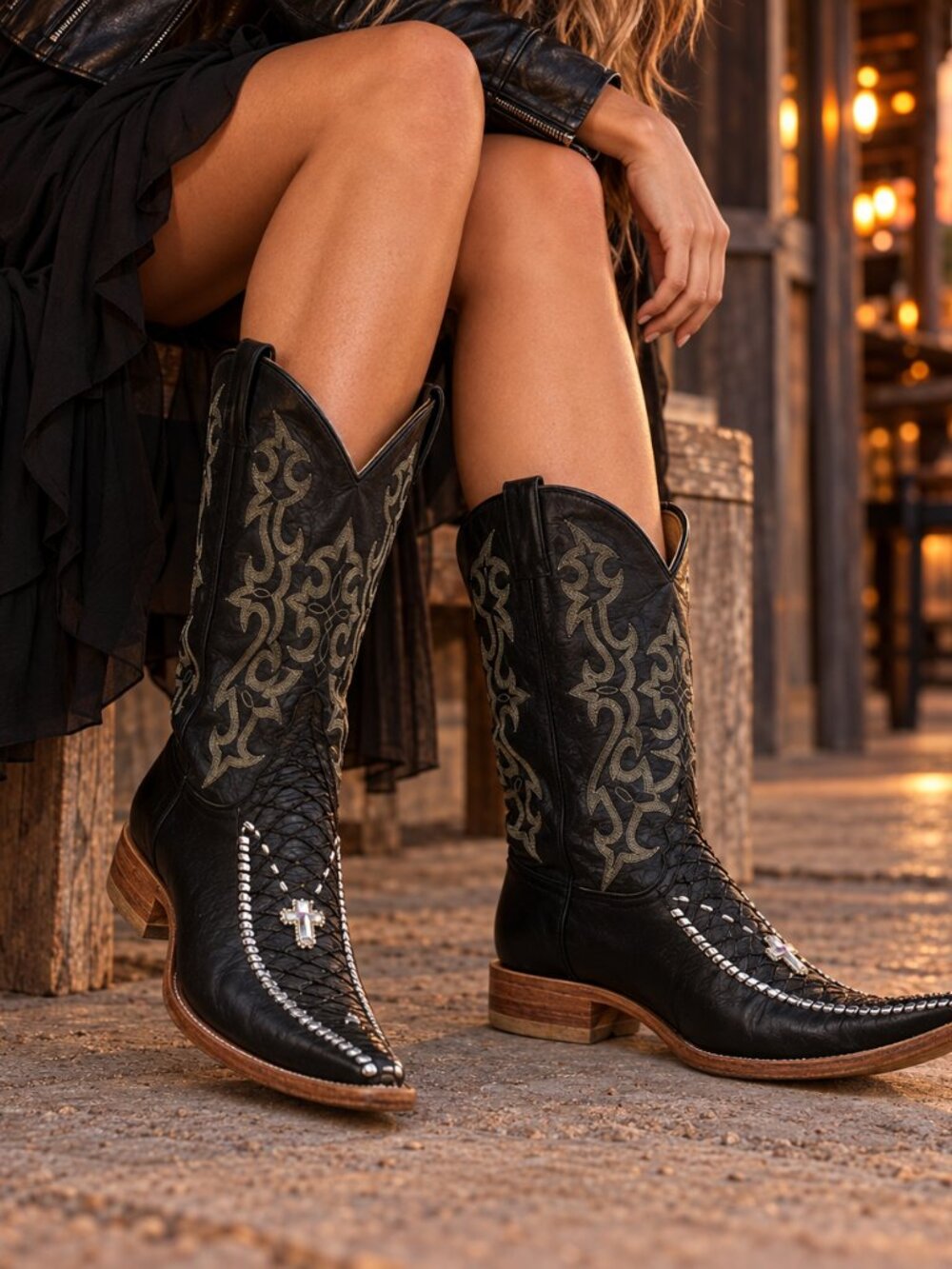 Bilbo Black Western Cowboy Boots Rhinestone Cross Silver Trim Size 7½